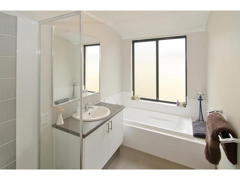 12 Mary Road, Yalyalup WA 6280