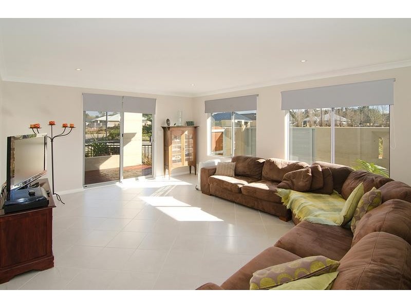 25 Lakeview Boulevard, Vasse WA 6280