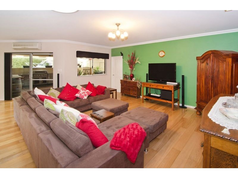 4 Edith Agnes Circle, West Busselton WA 6280