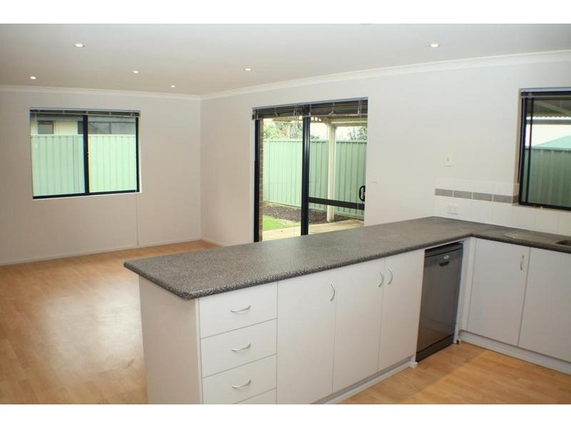 21 Leschenaultia Avenue, Margaret River WA 6285