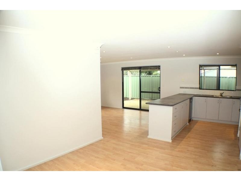 21 Leschenaultia Avenue, Margaret River WA 6285