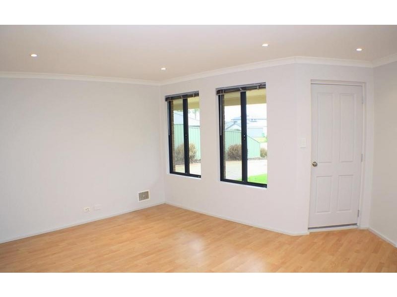 21 Leschenaultia Avenue, Margaret River WA 6285