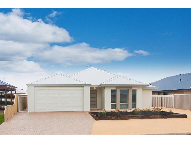 31 Kooljak Road, Broadwater WA 6280