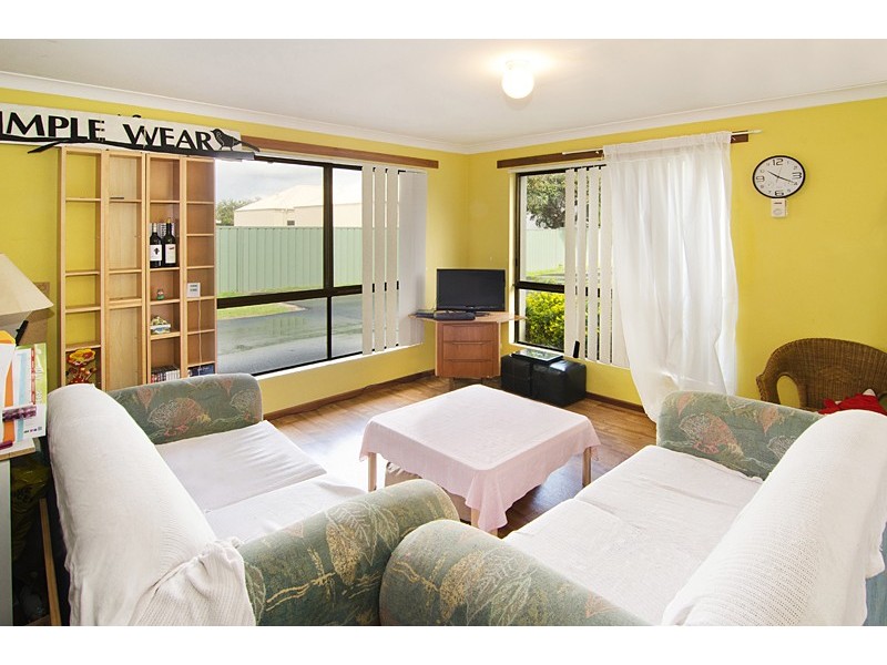 3/32 Marshall Street, Quindalup WA 6281