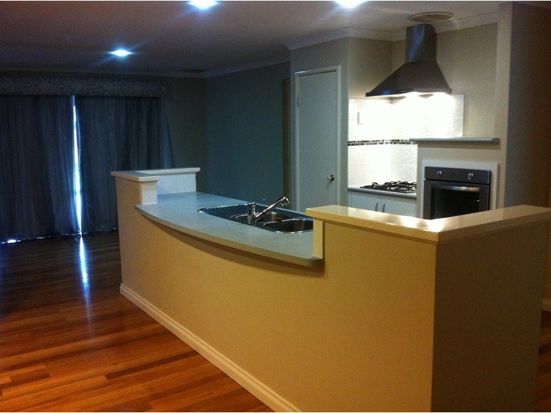 15 Esperia Close, Busselton WA 6280