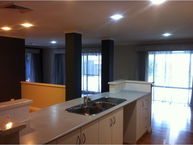 15 Esperia Close, Busselton WA 6280