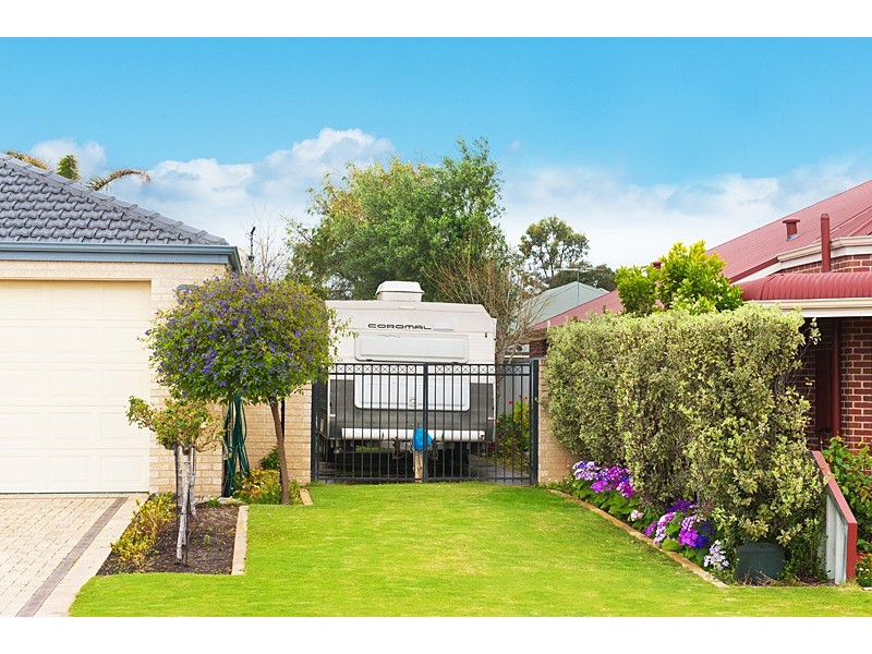 24 Pebble Drive, Geographe WA 6280