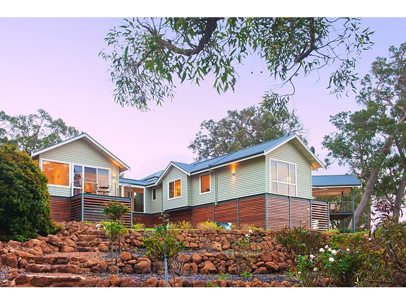 156 Vintners Drive, Quindalup WA 6281