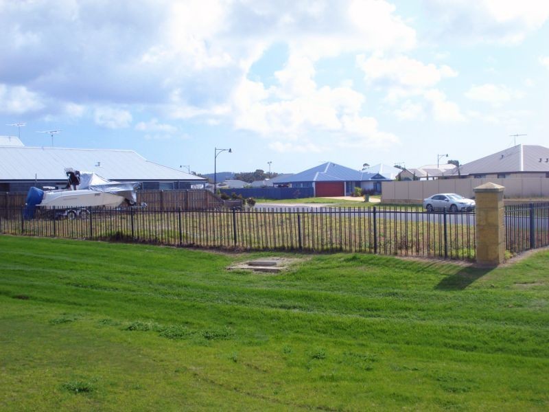 Lot 924 St Michaels Parkway, Dunsborough WA 6281