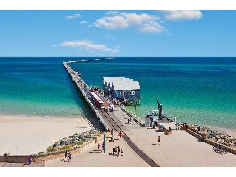 9 Albatross Court, Broadwater WA 6280