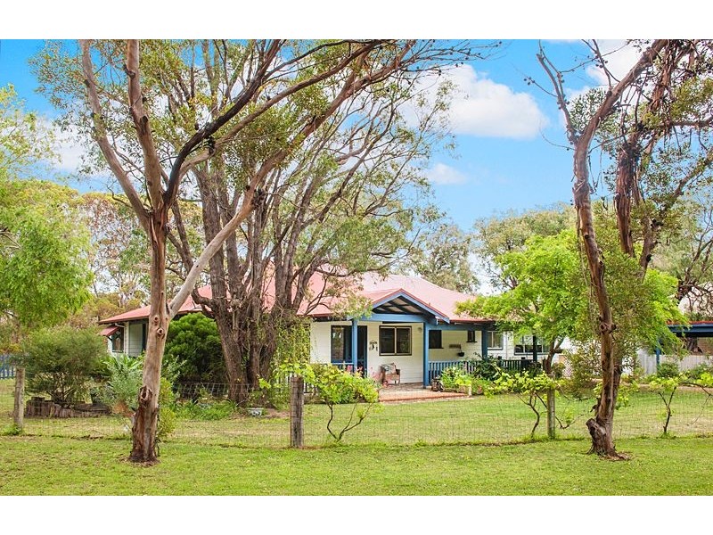 3 Wilson Avenue, Quindalup WA 6281