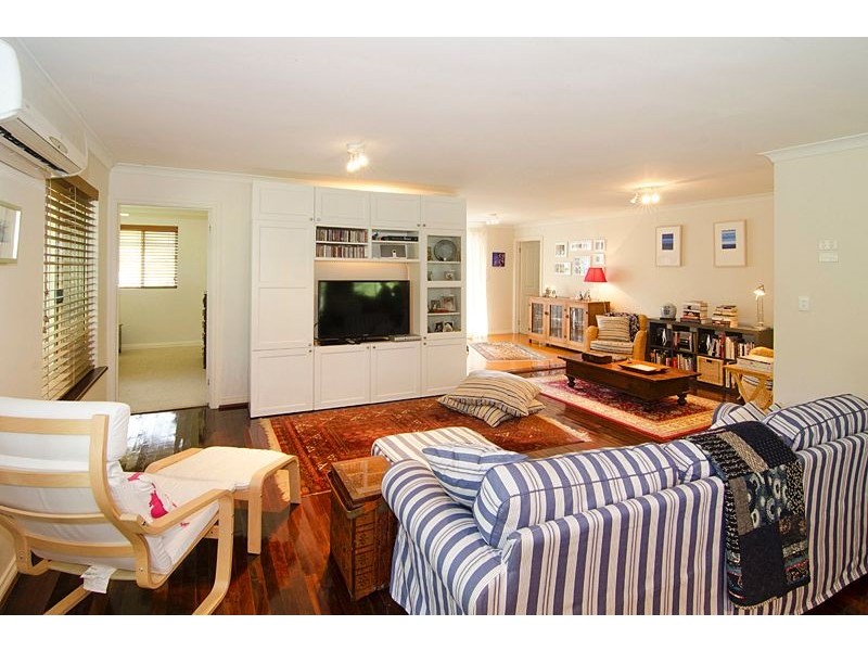 3 Wilson Avenue, Quindalup WA 6281