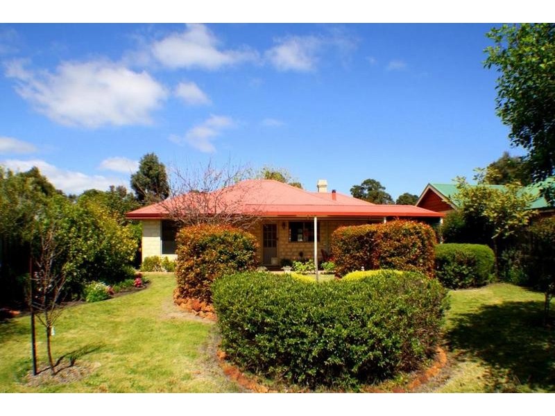 25 The Greenway, Margaret River WA 6285