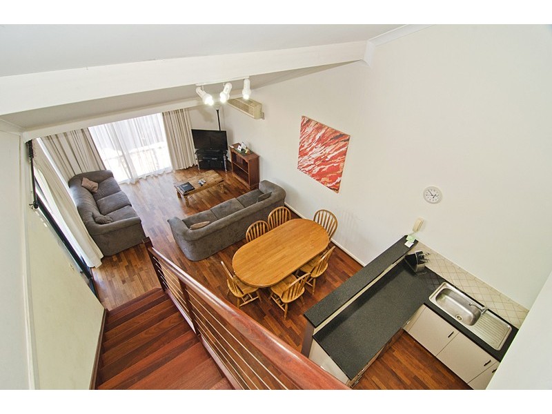 16/12 Little Colin Street, Broadwater WA 6280