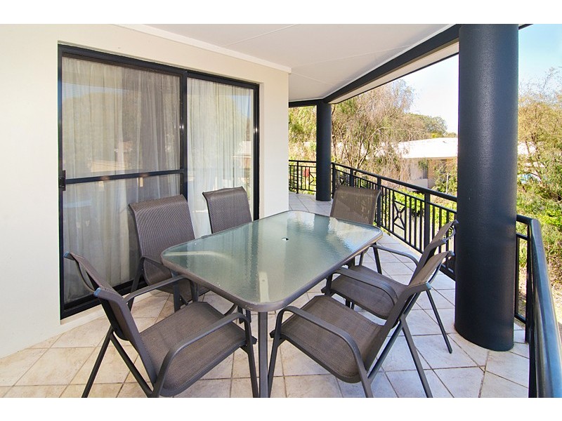 16/12 Little Colin Street, Broadwater WA 6280