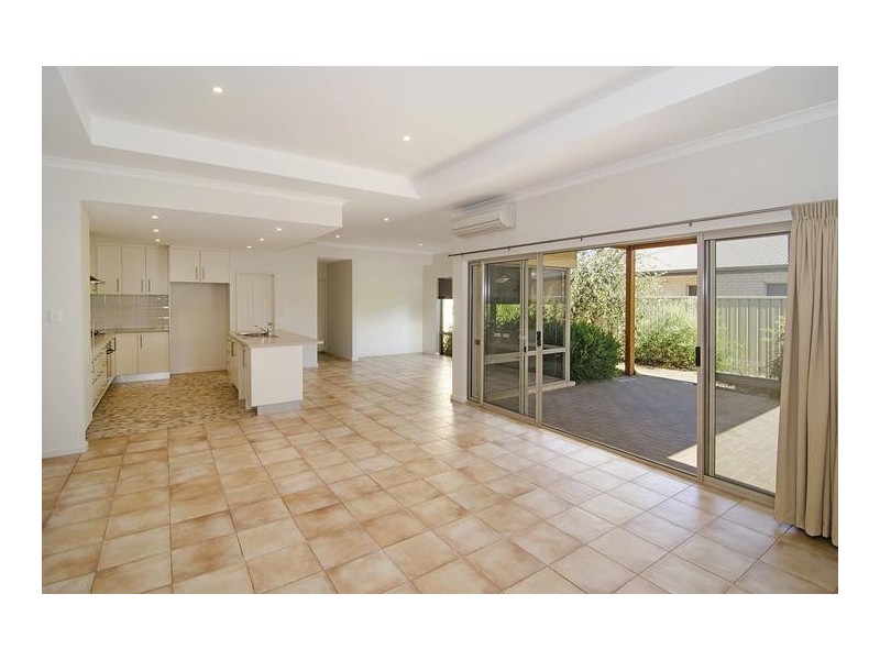 39 New River Ramble, West Busselton WA 6280
