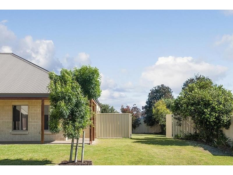 39 New River Ramble, West Busselton WA 6280