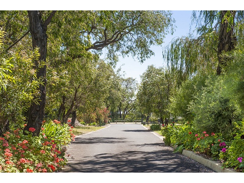 4/300 Geographe Bay Road, Quindalup WA 6281