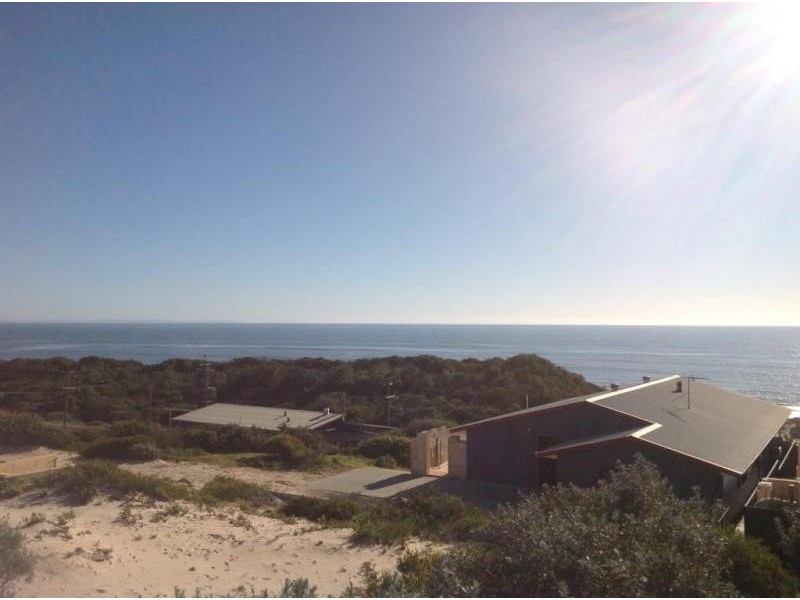 13 Periwinkle Place, Peppermint Grove Beach WA 6271