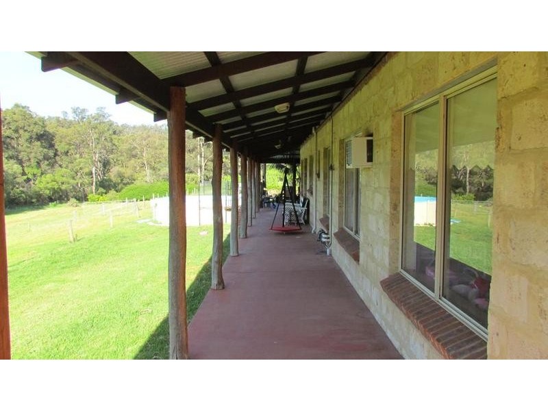 67 Shenton Road, Boyanup WA 6237