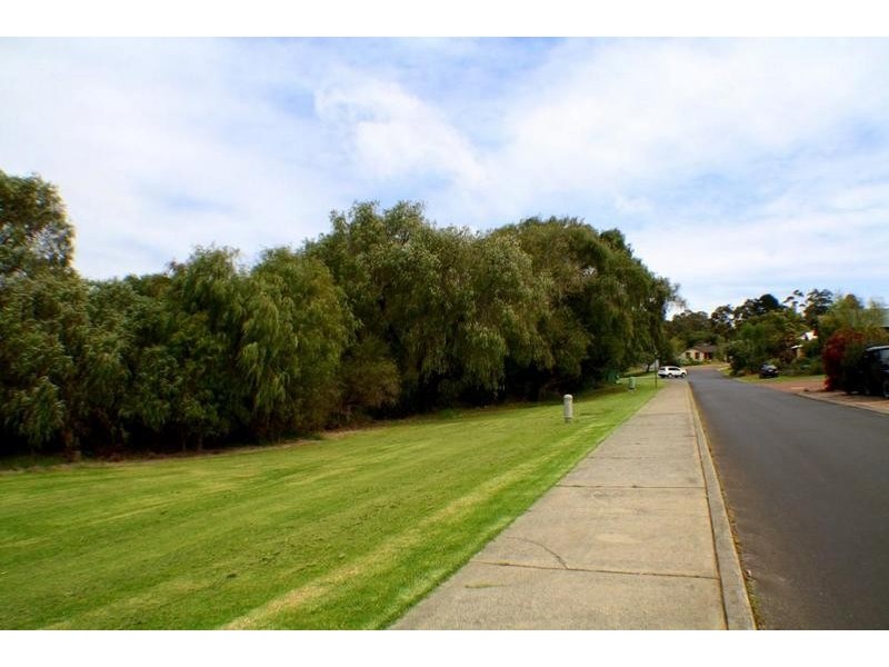 9 Melaleuca Boulevard, Margaret River WA 6285