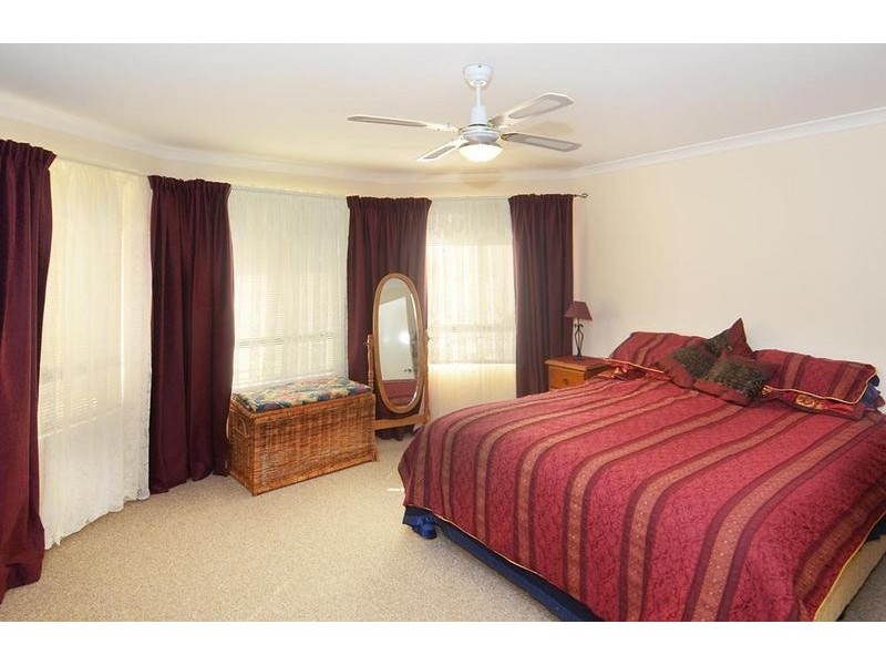 9 Mistral Bend, Yalyalup WA 6280