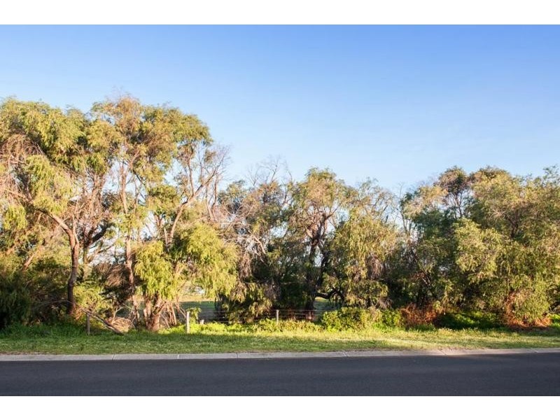 28 Hardey Terrace, Peppermint Grove Beach WA 6271