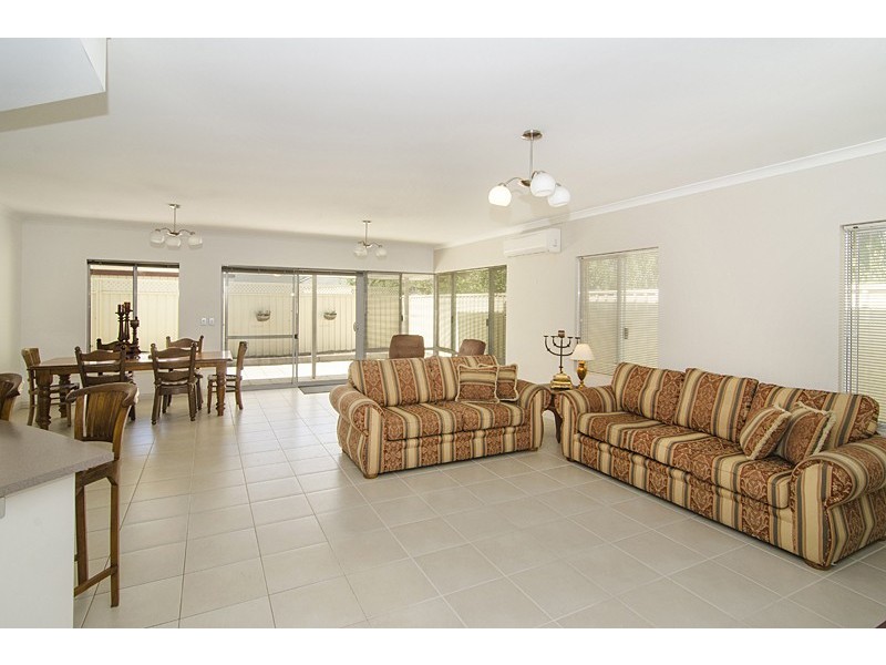 13 Bay View, West Busselton WA 6280