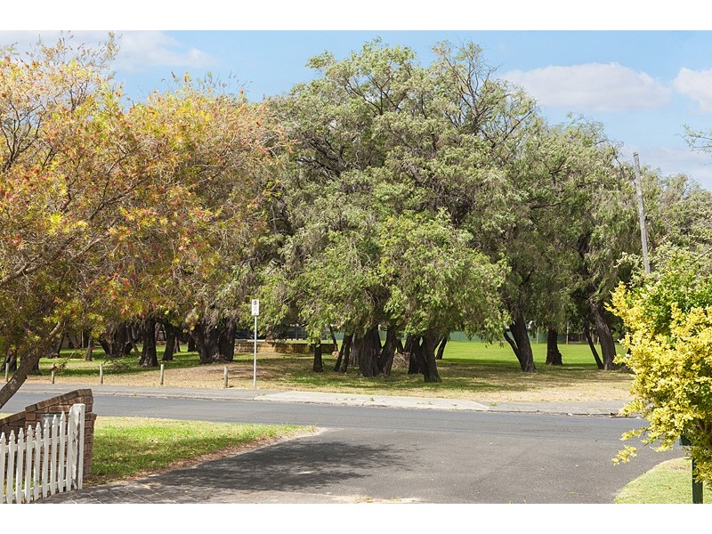28 Bower Road, West Busselton WA 6280