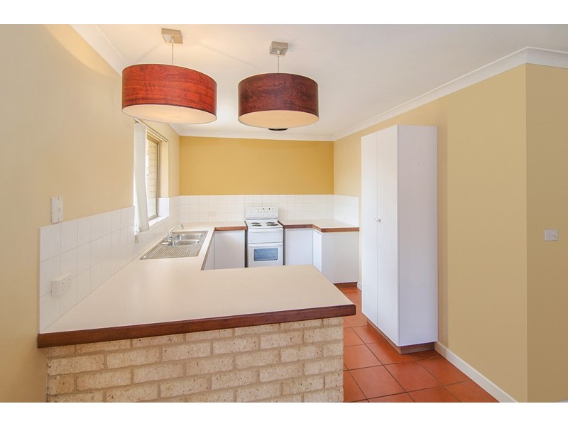 5/7 Orchid Court, Geographe WA 6280