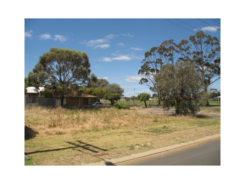 9 Brown Street, Busselton WA 6280