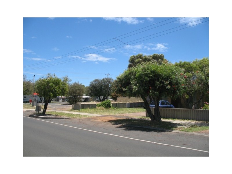 9 Brown Street, Busselton WA 6280