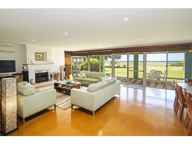 2/9 Birl Elbow, Marybrook WA 6280