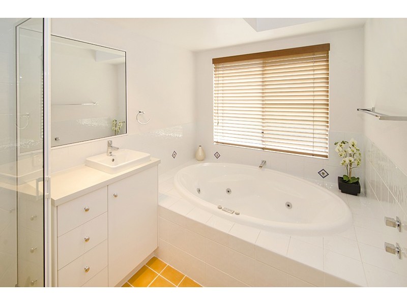 2/9 Birl Elbow, Marybrook WA 6280