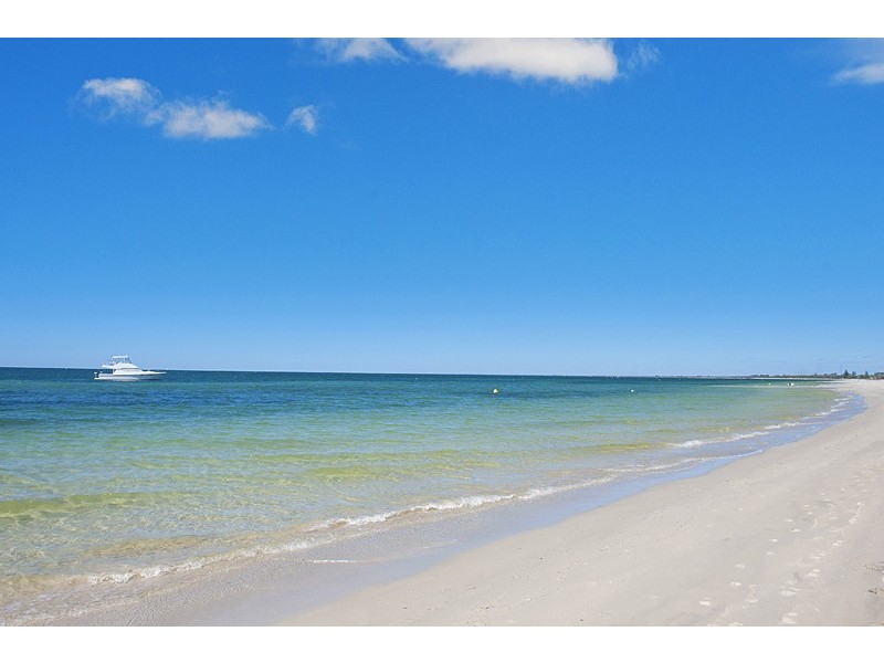 2/9 Birl Elbow, Marybrook WA 6280