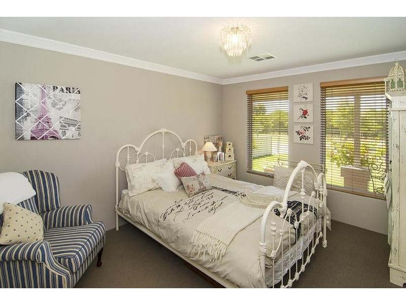 19 New River Ramble, West Busselton WA 6280