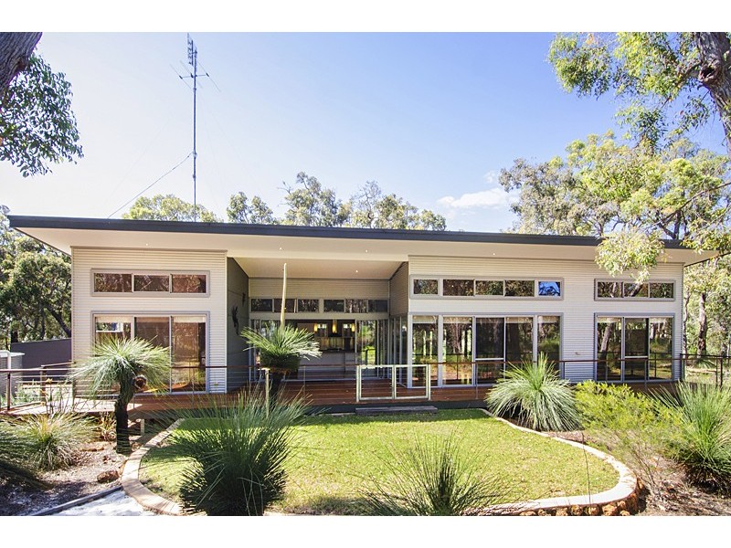 80 Sonning Loop, Yallingup WA 6282