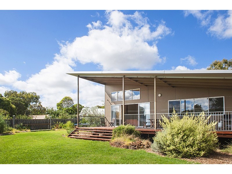 3 Waverley Road, Cowaramup WA 6284