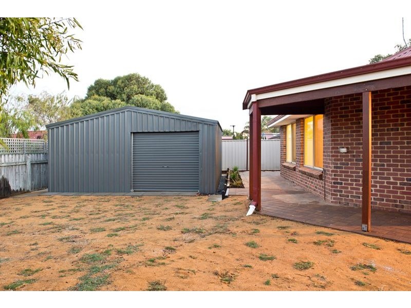 16 Amberley Loop, Dunsborough WA 6281