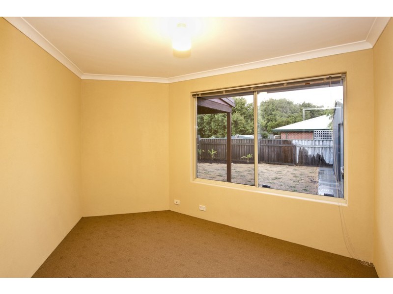 16 Amberley Loop, Dunsborough WA 6281