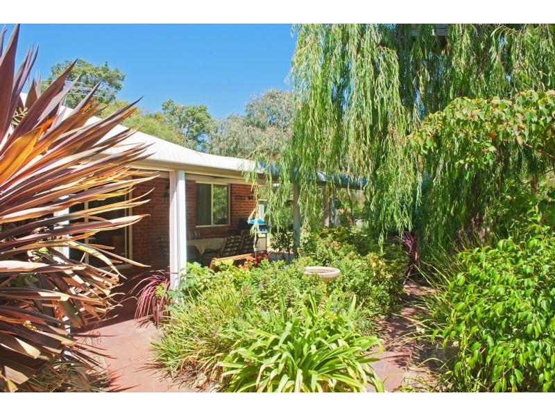 15 Kalgaritch Avenue, West Busselton WA 6280