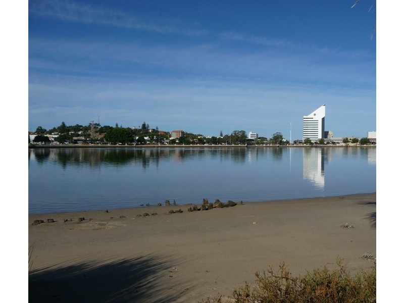 6 White Street, East Bunbury WA 6230