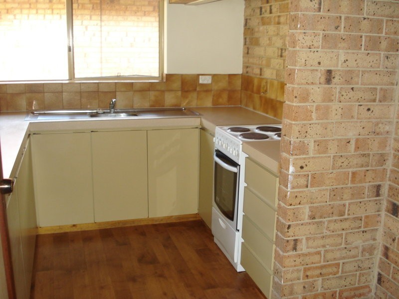 4/16 Harwood Road, Geographe WA 6280