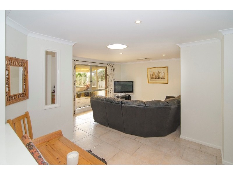 10 Halcyon Way, Dunsborough WA 6281