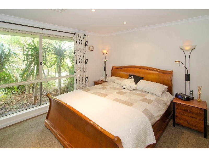 10 Halcyon Way, Dunsborough WA 6281