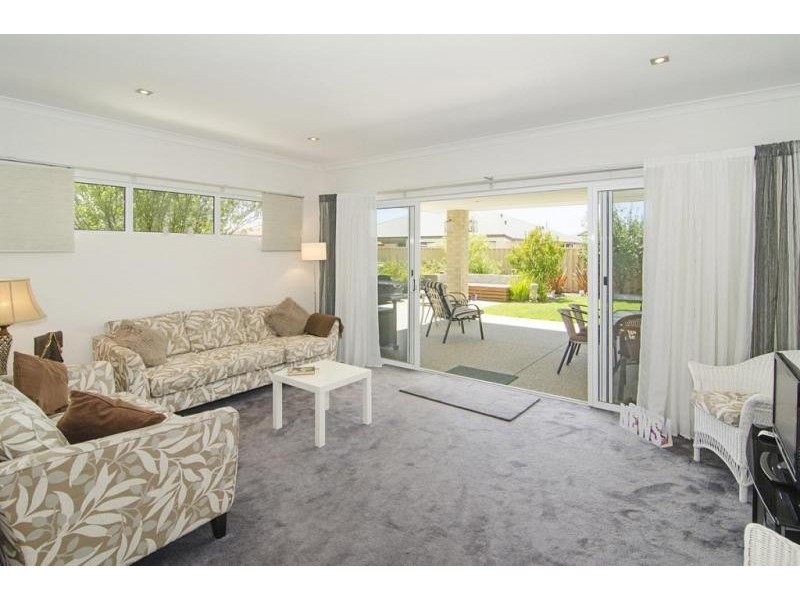 15 Durance Way, Yalyalup WA 6280