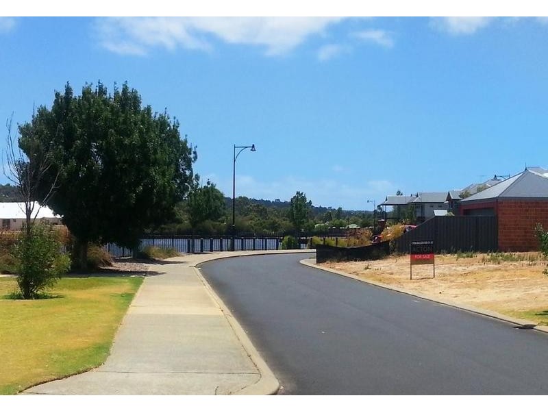 33 Castleroy Terrace, Dunsborough WA 6281