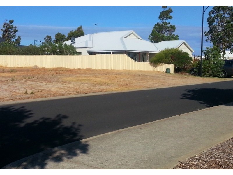 33 Castleroy Terrace, Dunsborough WA 6281