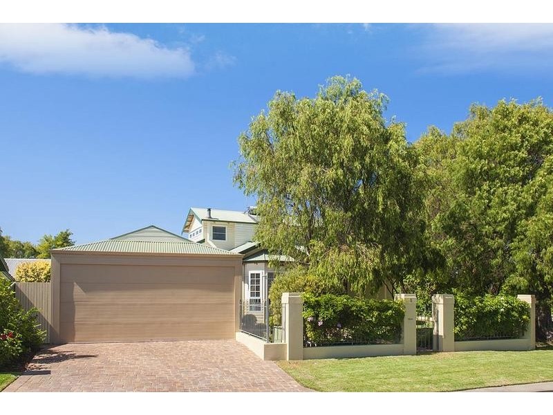 2 Dorset Street, West Busselton WA 6280