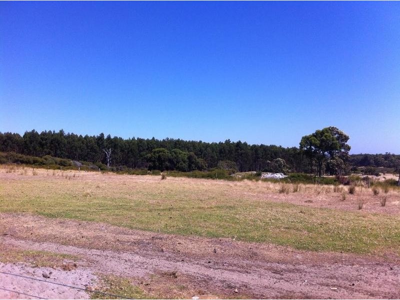 114 Nuttman Road, Chapman Hill WA 6280